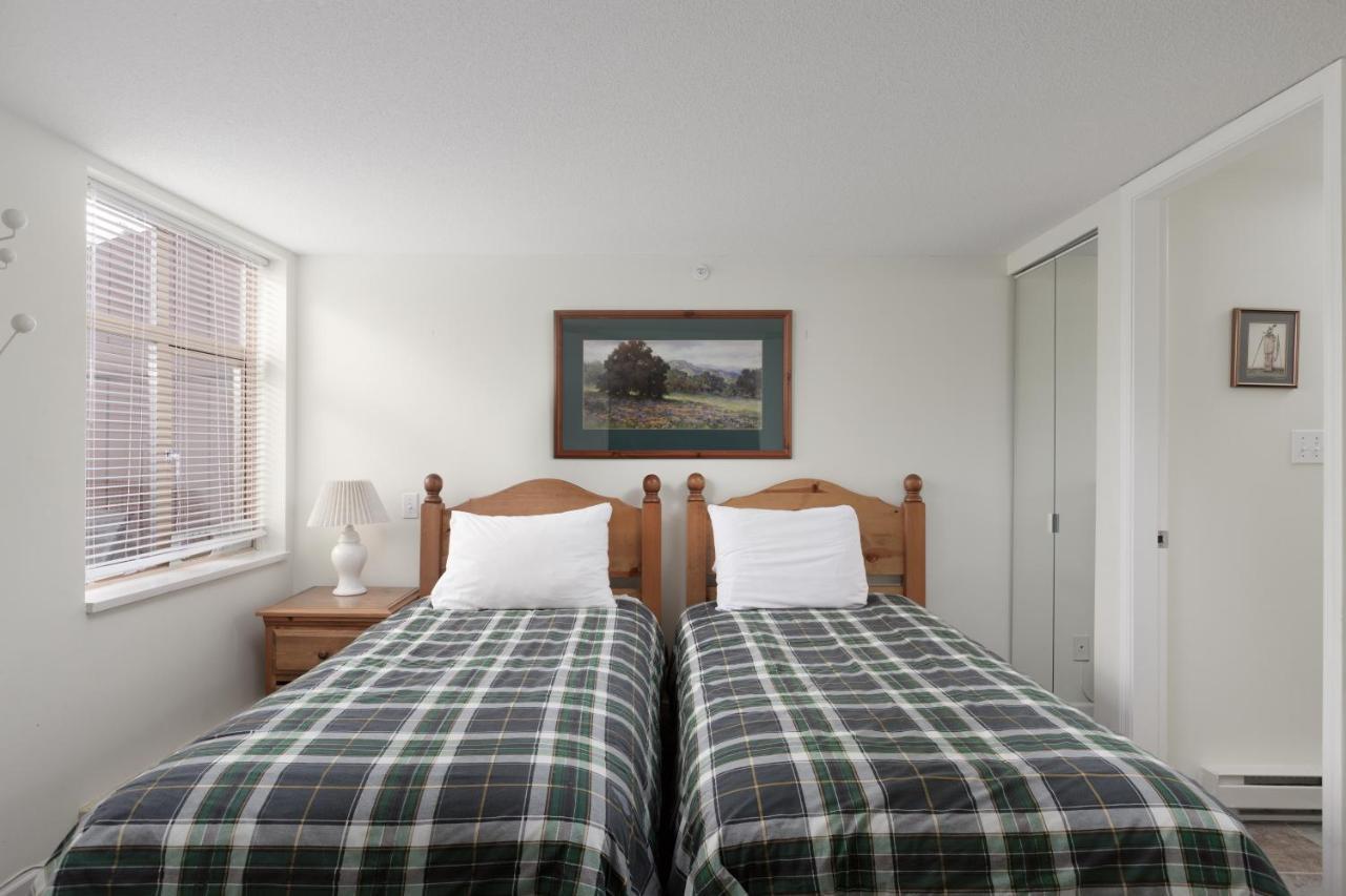 Tyndall Stone Lodge By Cozystay Signature Whistler Bagian luar foto