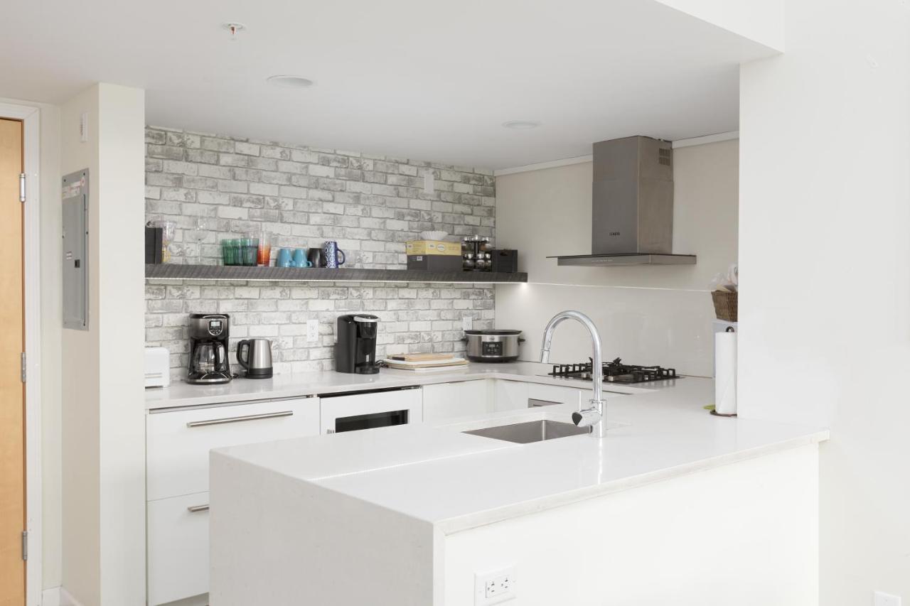 Tyndall Stone Lodge By Cozystay Signature Whistler Bagian luar foto