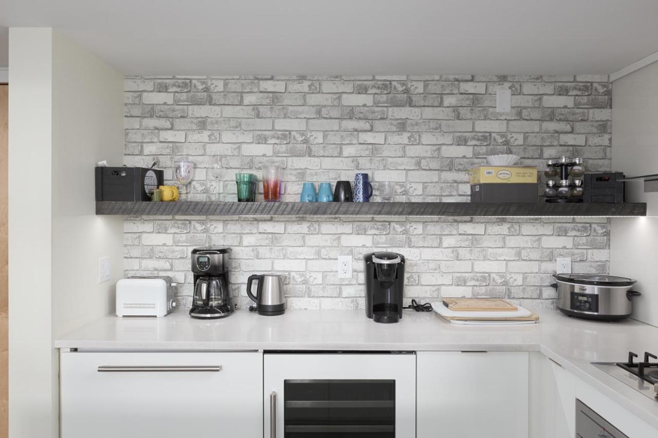 Tyndall Stone Lodge By Cozystay Signature Whistler Bagian luar foto
