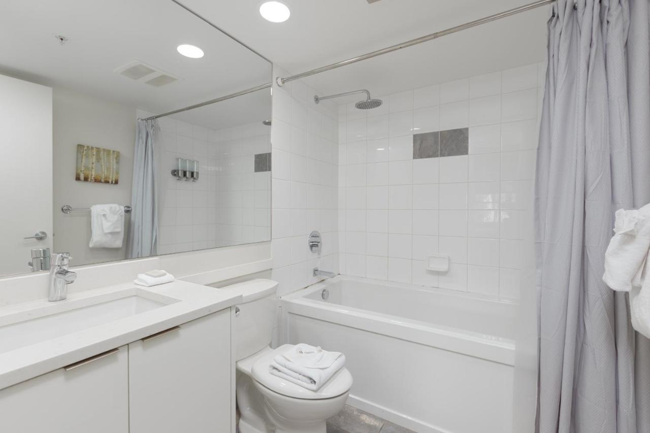 Tyndall Stone Lodge By Cozystay Signature Whistler Bagian luar foto