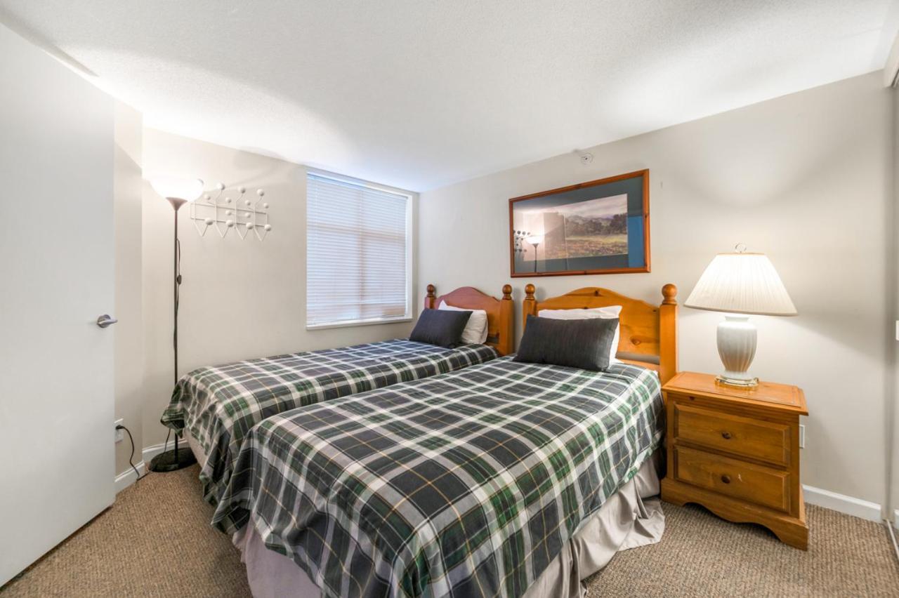Tyndall Stone Lodge By Cozystay Signature Whistler Bagian luar foto
