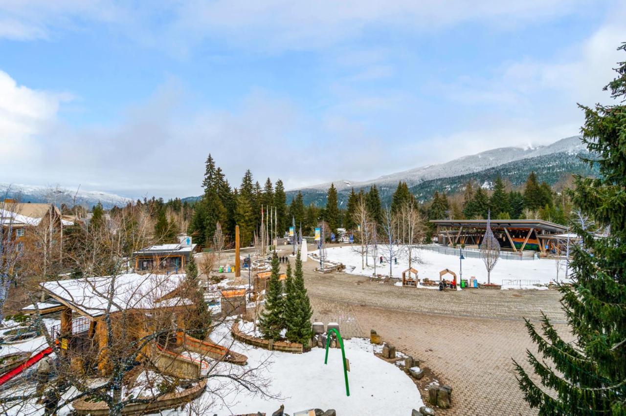 Tyndall Stone Lodge By Cozystay Signature Whistler Bagian luar foto