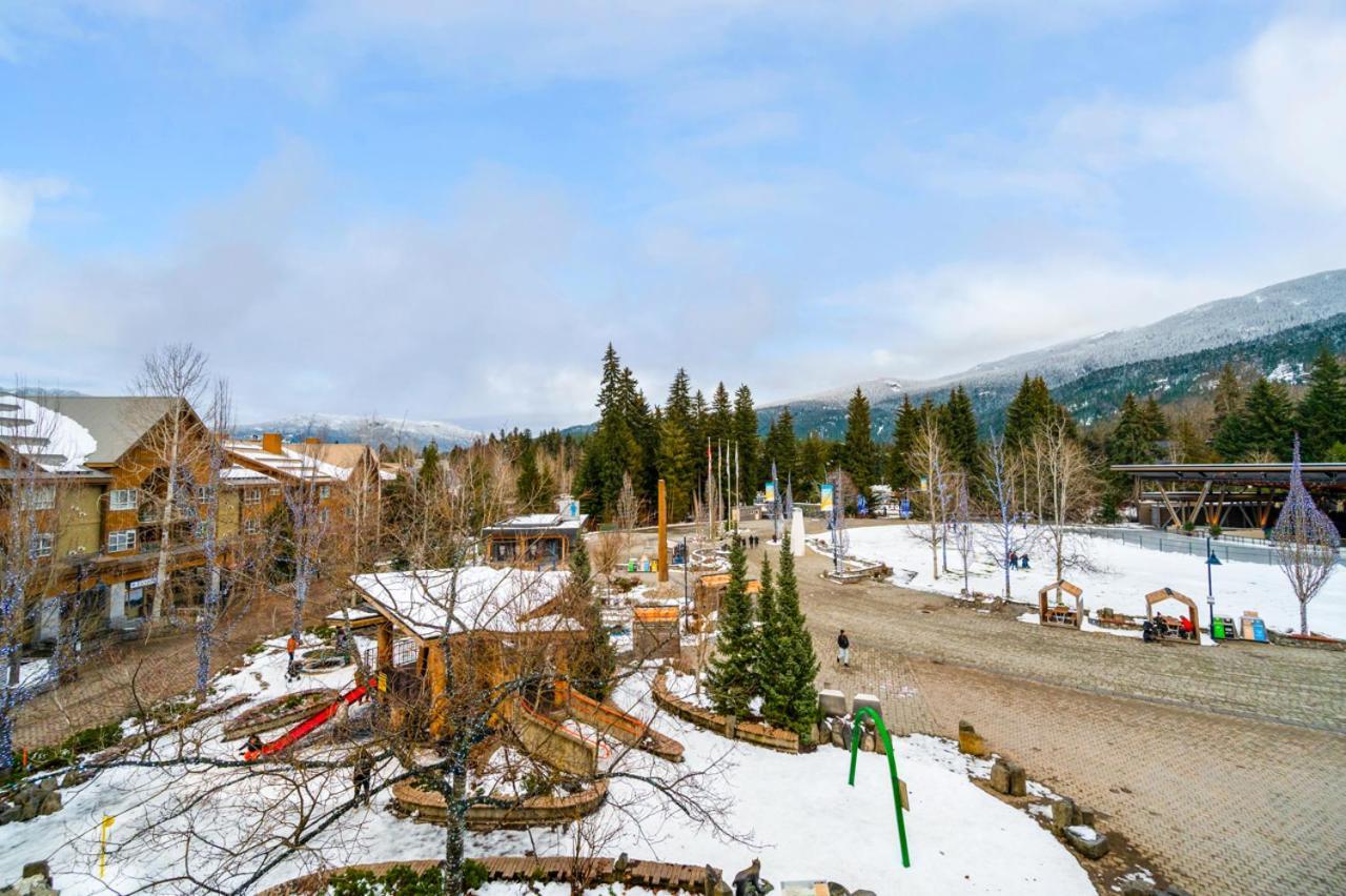 Tyndall Stone Lodge By Cozystay Signature Whistler Bagian luar foto